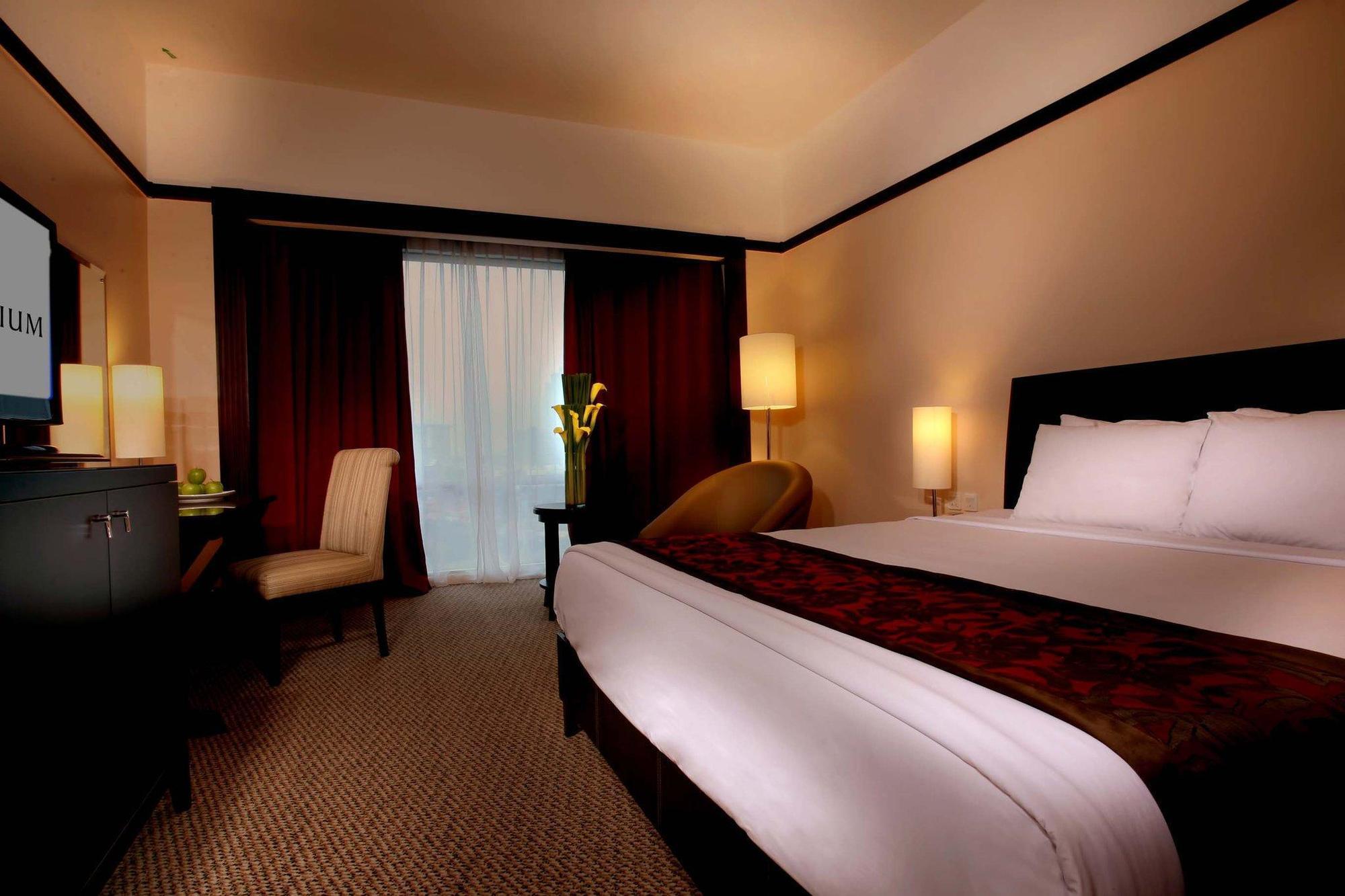 Millennium Sirih Hotel 4*